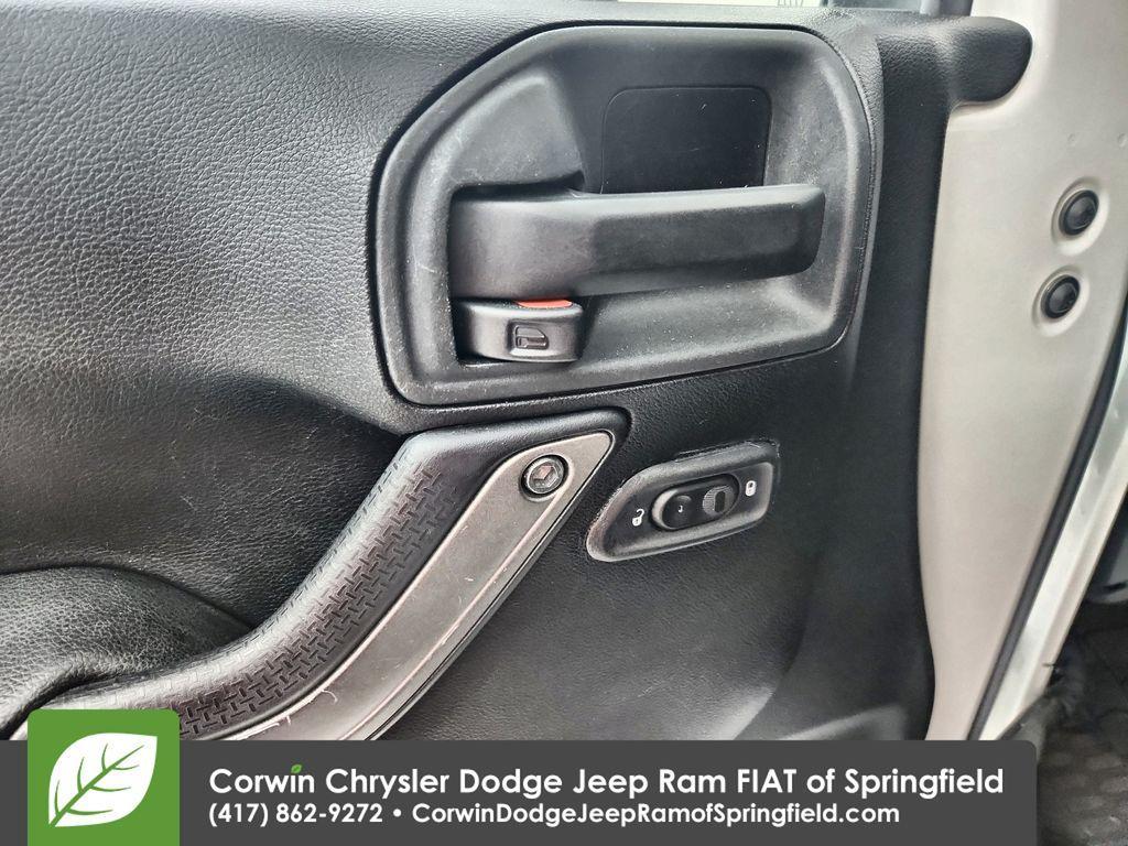 used 2015 Jeep Wrangler Unlimited car, priced at $15,997