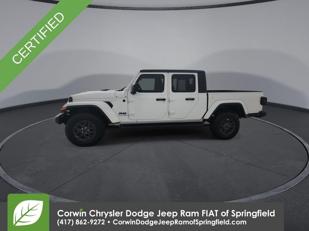 used 2024 Jeep Gladiator car, priced at $36,971