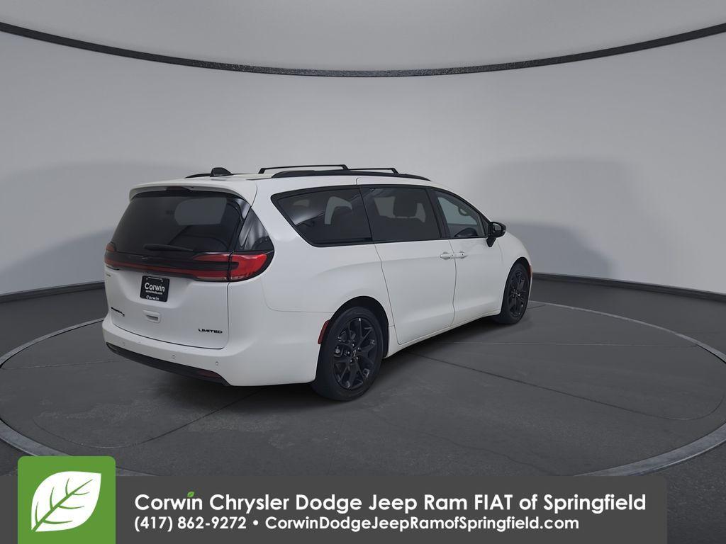 used 2025 Chrysler Pacifica car, priced at $33,300