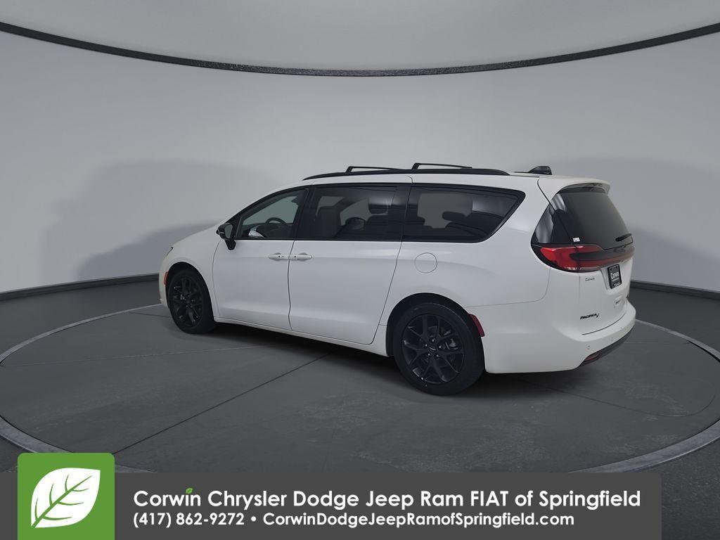 used 2025 Chrysler Pacifica car, priced at $33,300