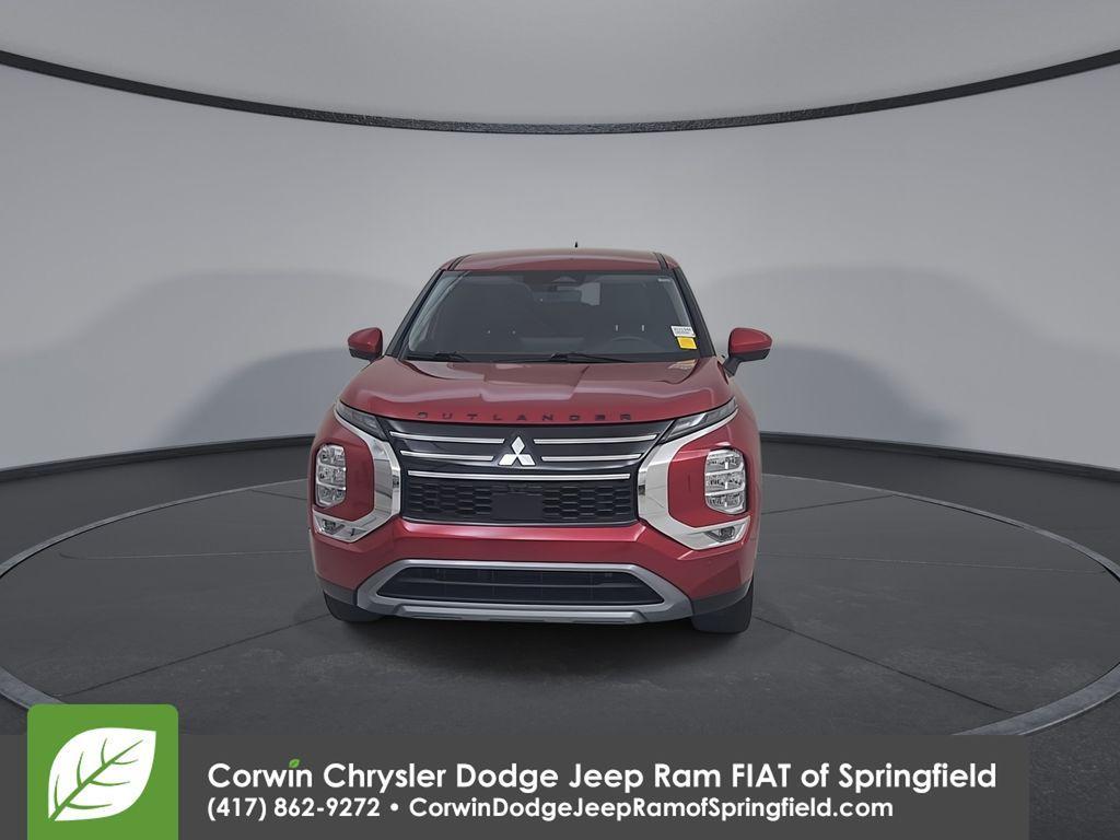 used 2025 Mitsubishi Outlander car, priced at $25,950