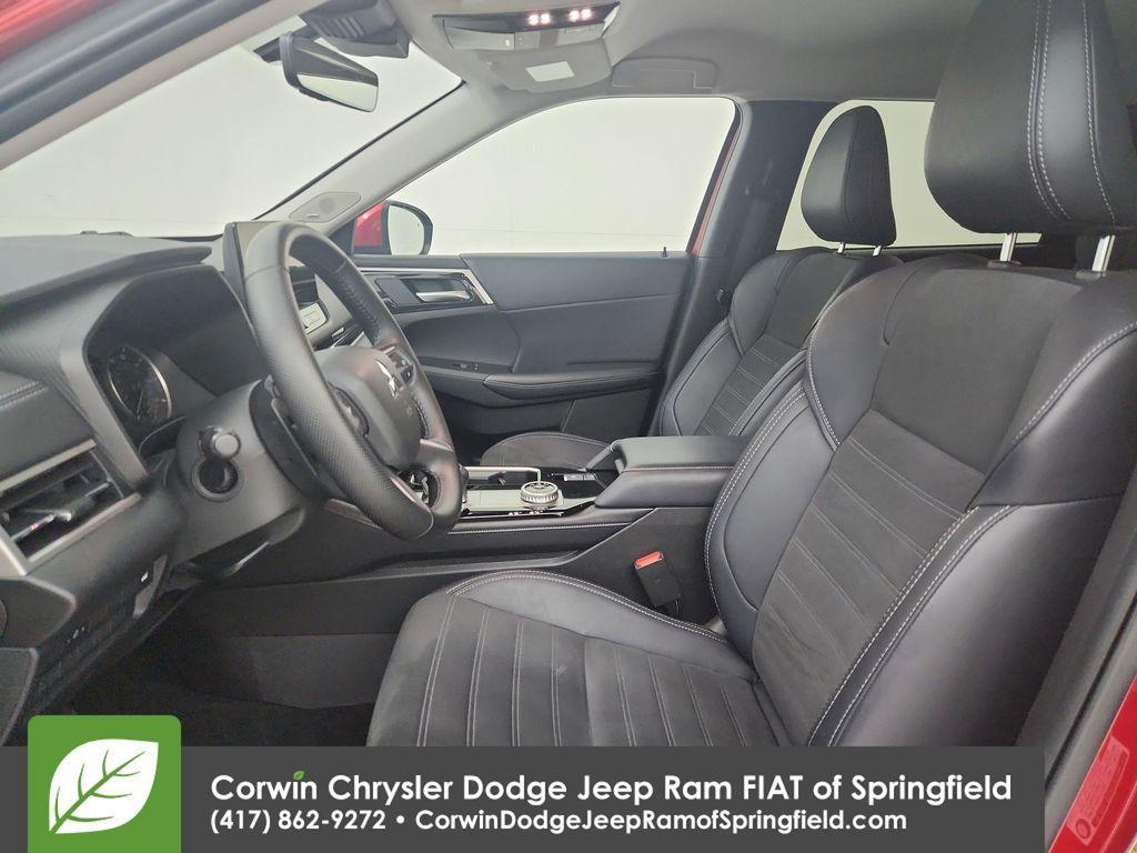 used 2025 Mitsubishi Outlander car, priced at $25,950