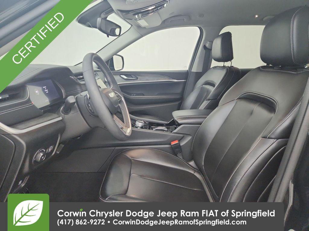 used 2023 Jeep Grand Cherokee car, priced at $31,000