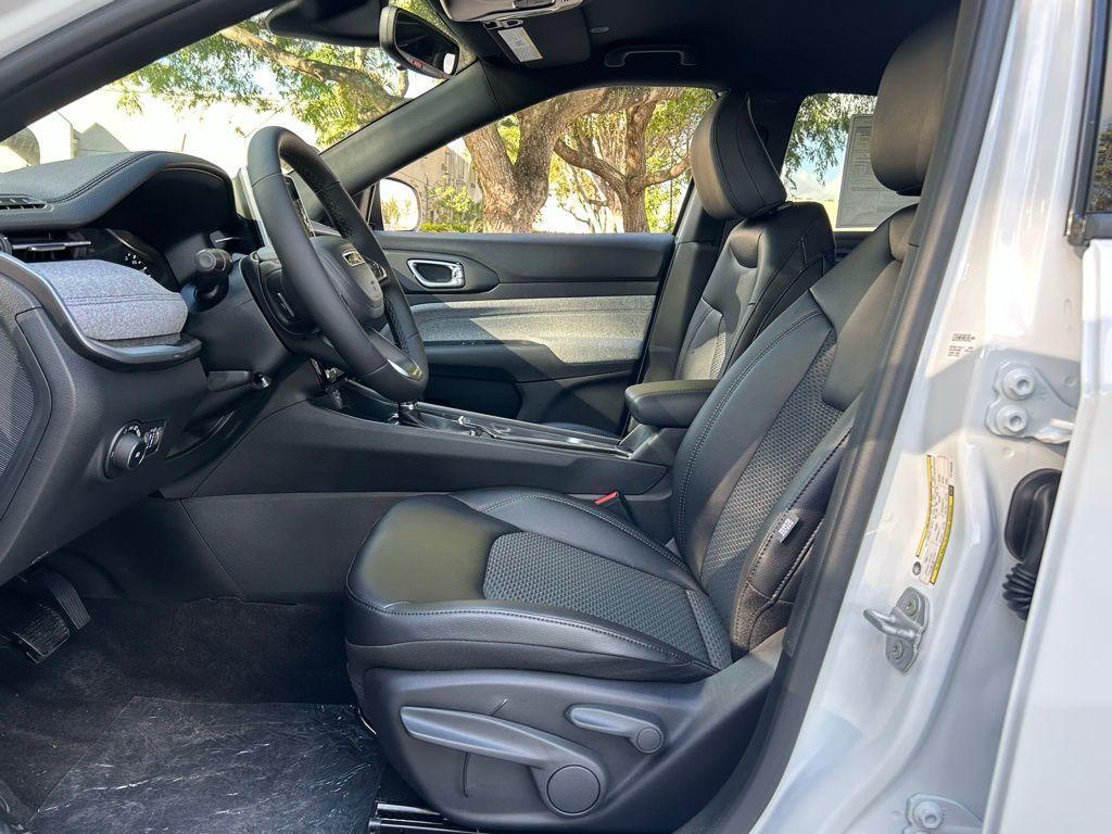 new 2026 Jeep Compass car, priced at $27,406