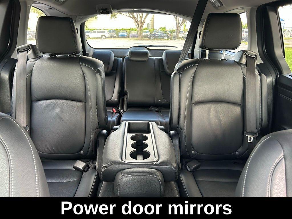 used 2024 Honda Odyssey car, priced at $30,996