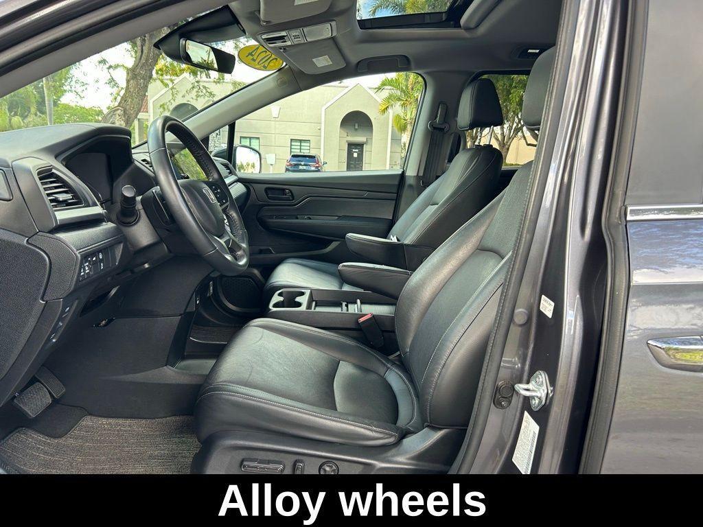 used 2024 Honda Odyssey car, priced at $30,996