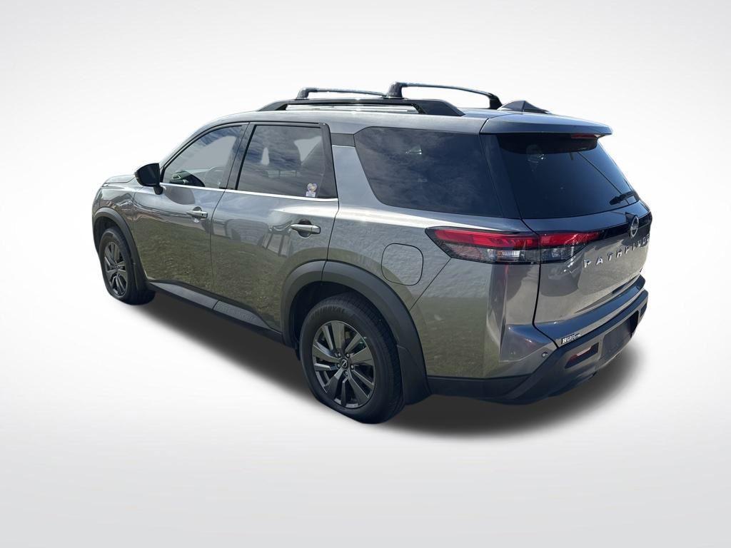 used 2022 Nissan Pathfinder car, priced at $20,495