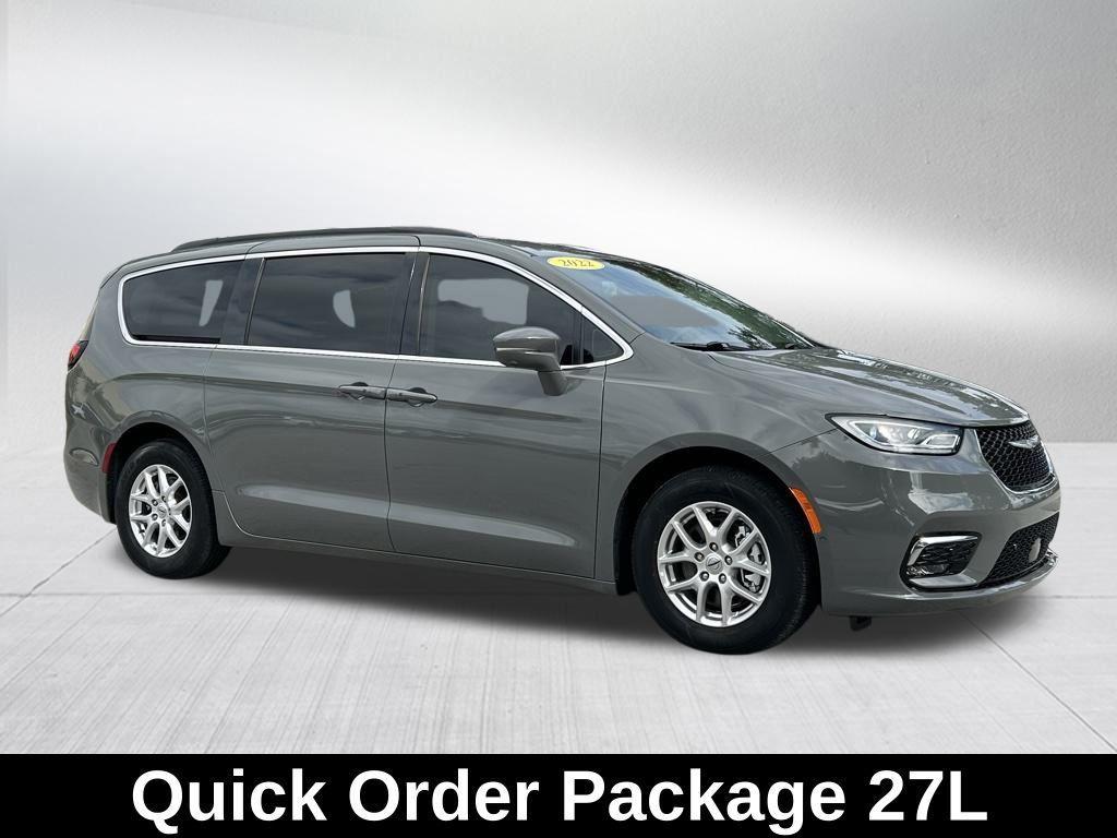 used 2022 Chrysler Pacifica car, priced at $30,977