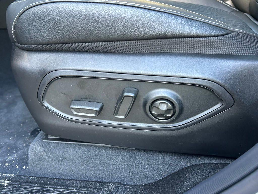 new 2026 Jeep Grand Cherokee car, priced at $51,115