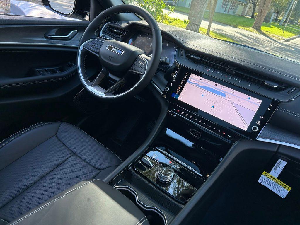 new 2026 Jeep Grand Cherokee car, priced at $51,115