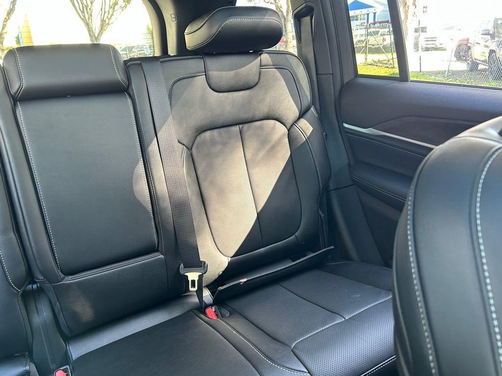 new 2026 Jeep Grand Cherokee car, priced at $51,115