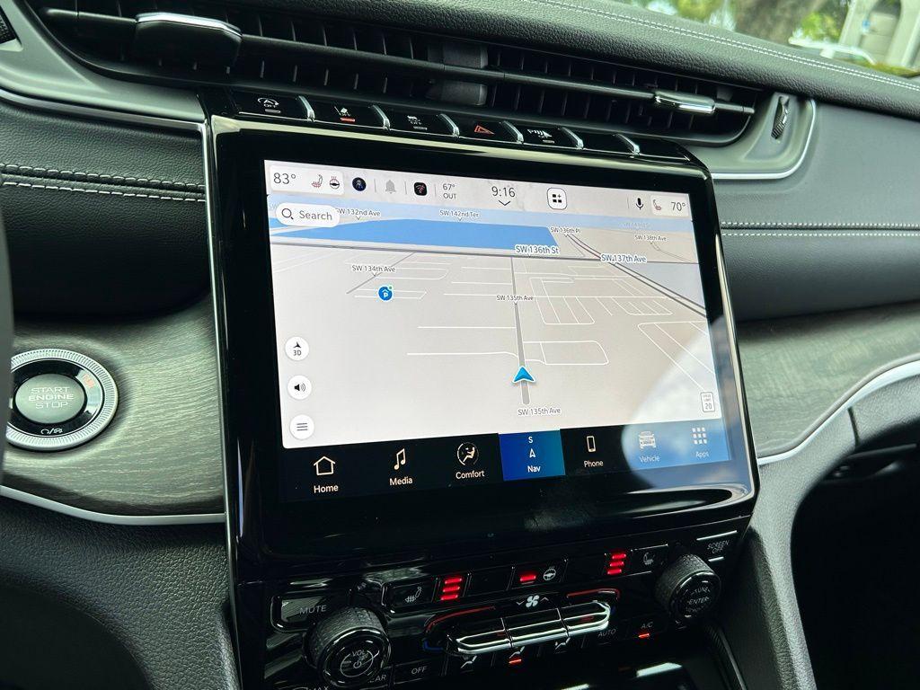 new 2025 Jeep Grand Cherokee car, priced at $41,398