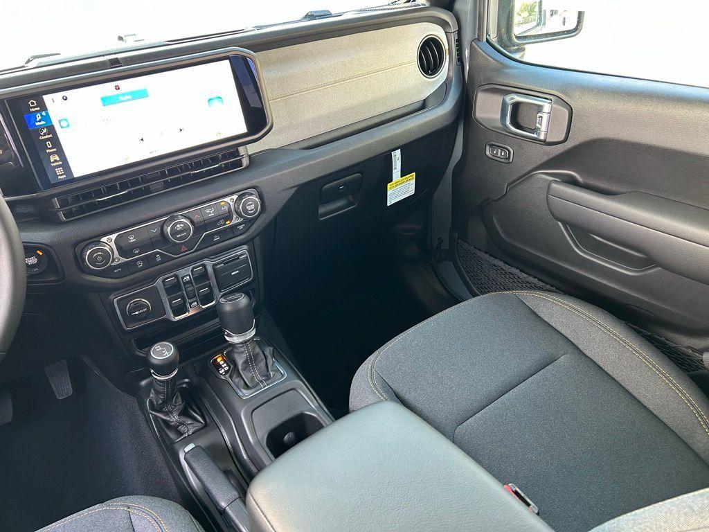 new 2026 Jeep Gladiator car, priced at $44,579