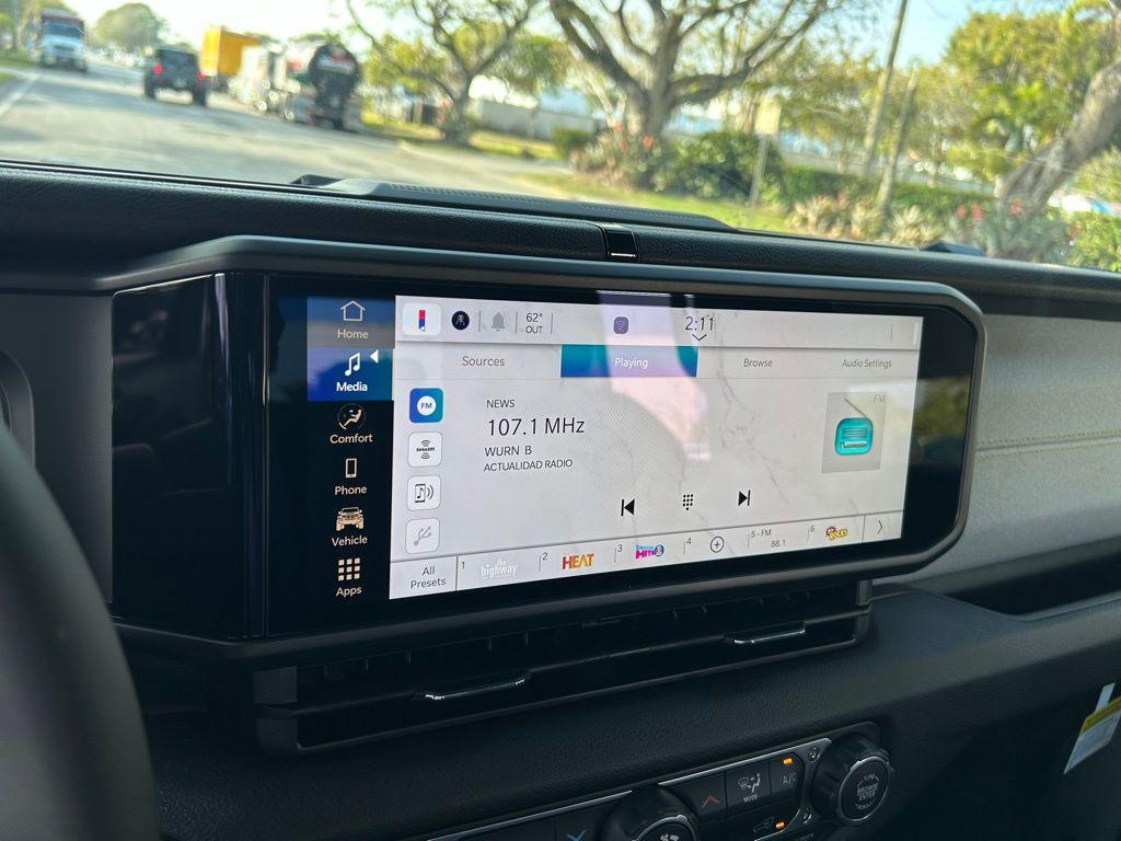 new 2026 Jeep Gladiator car, priced at $44,579