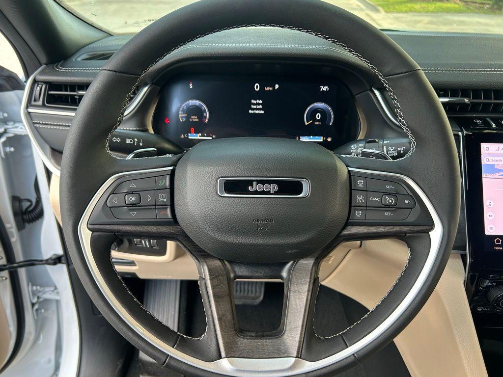 new 2025 Jeep Grand Cherokee L car, priced at $43,976