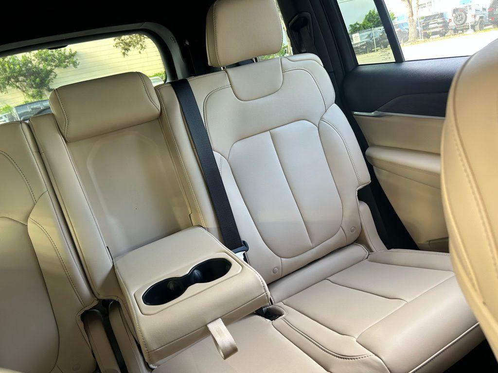 new 2025 Jeep Grand Cherokee L car, priced at $43,976