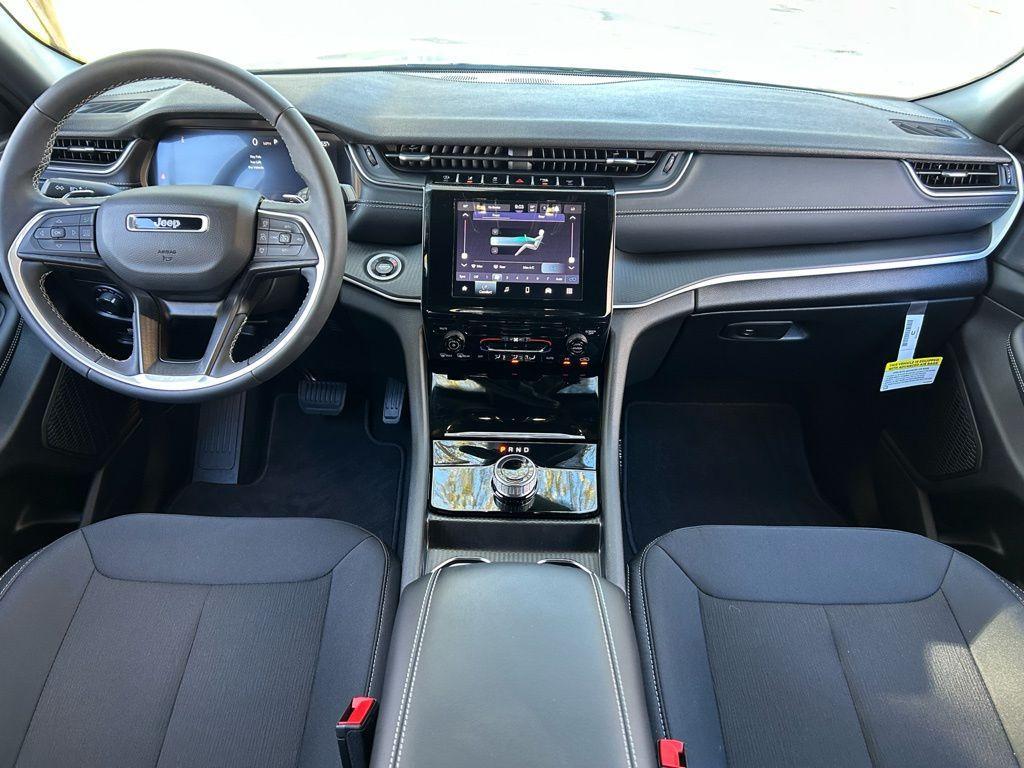 new 2025 Jeep Grand Cherokee L car, priced at $32,879