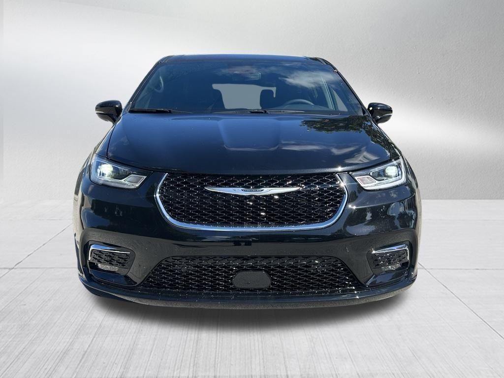 new 2026 Chrysler Pacifica car, priced at $36,953