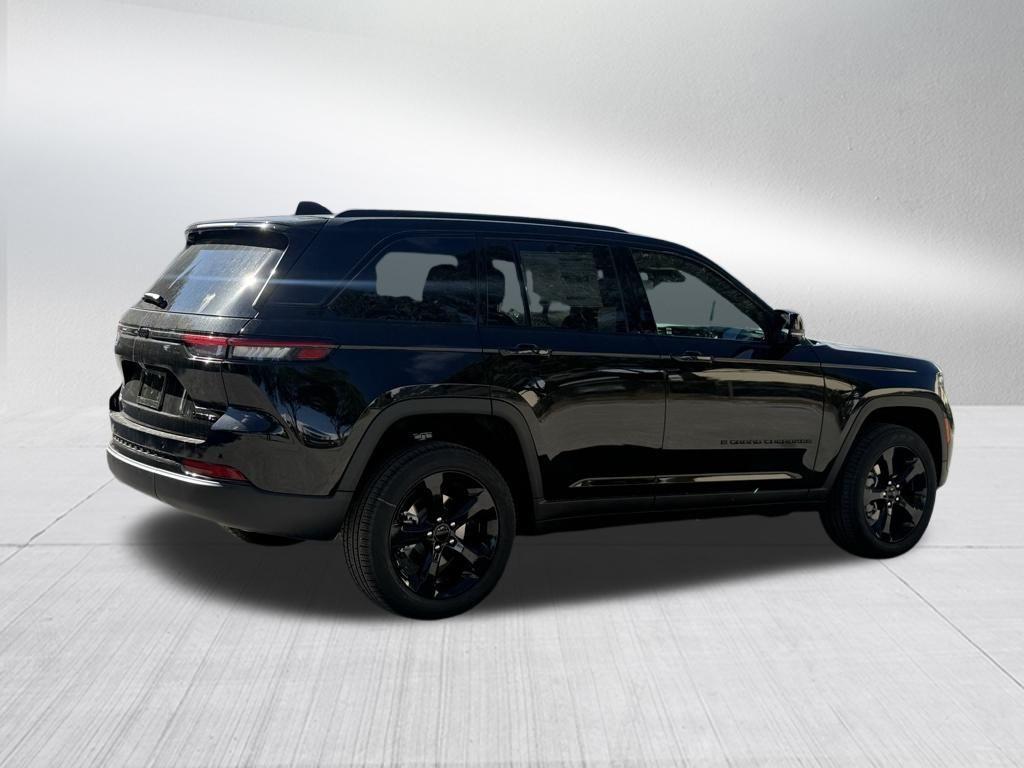 new 2025 Jeep Grand Cherokee car, priced at $39,148