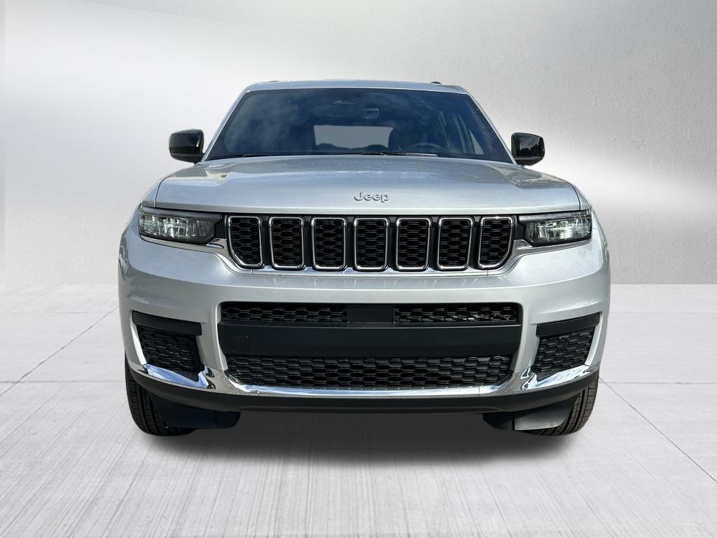 new 2025 Jeep Grand Cherokee L car, priced at $33,880