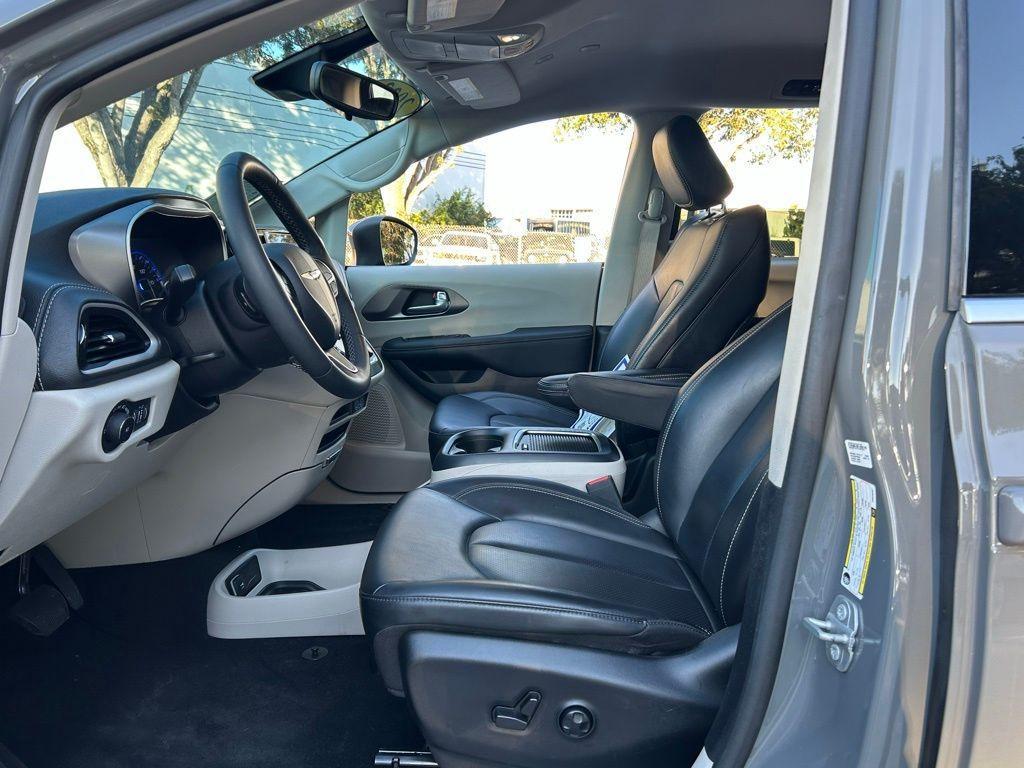 used 2023 Chrysler Pacifica car, priced at $26,995