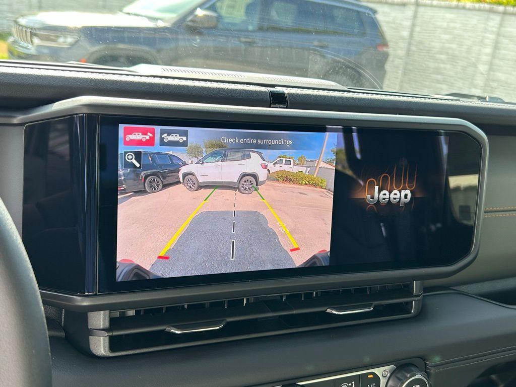 new 2025 Jeep Gladiator car, priced at $50,474