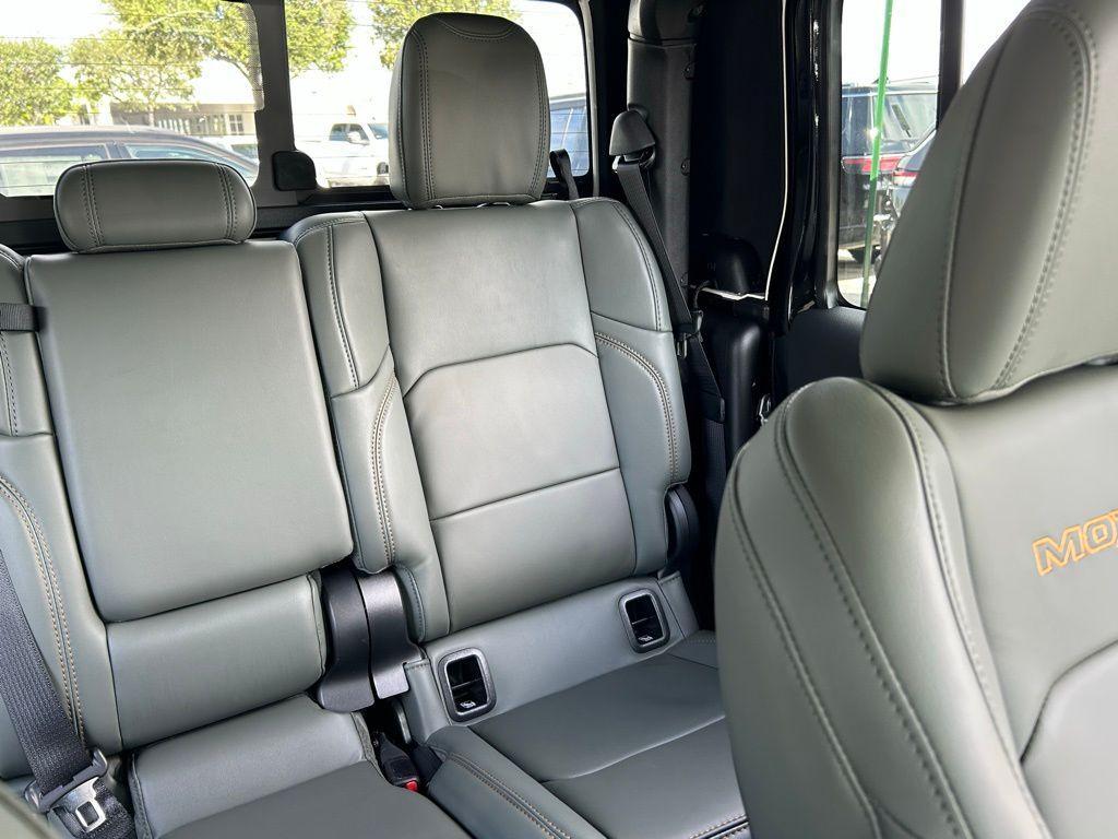 new 2025 Jeep Gladiator car, priced at $50,474