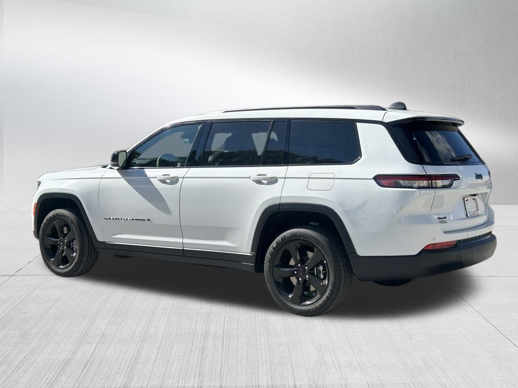 new 2025 Jeep Grand Cherokee L car, priced at $40,300