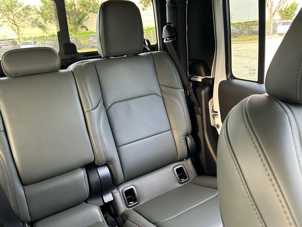 new 2026 Jeep Gladiator car, priced at $57,748