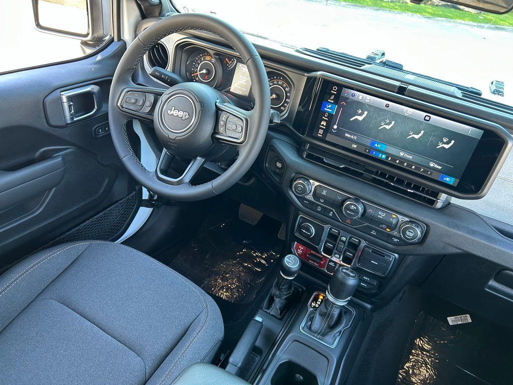 new 2026 Jeep Wrangler car, priced at $45,123