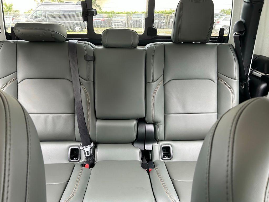 new 2026 Jeep Gladiator car, priced at $54,073