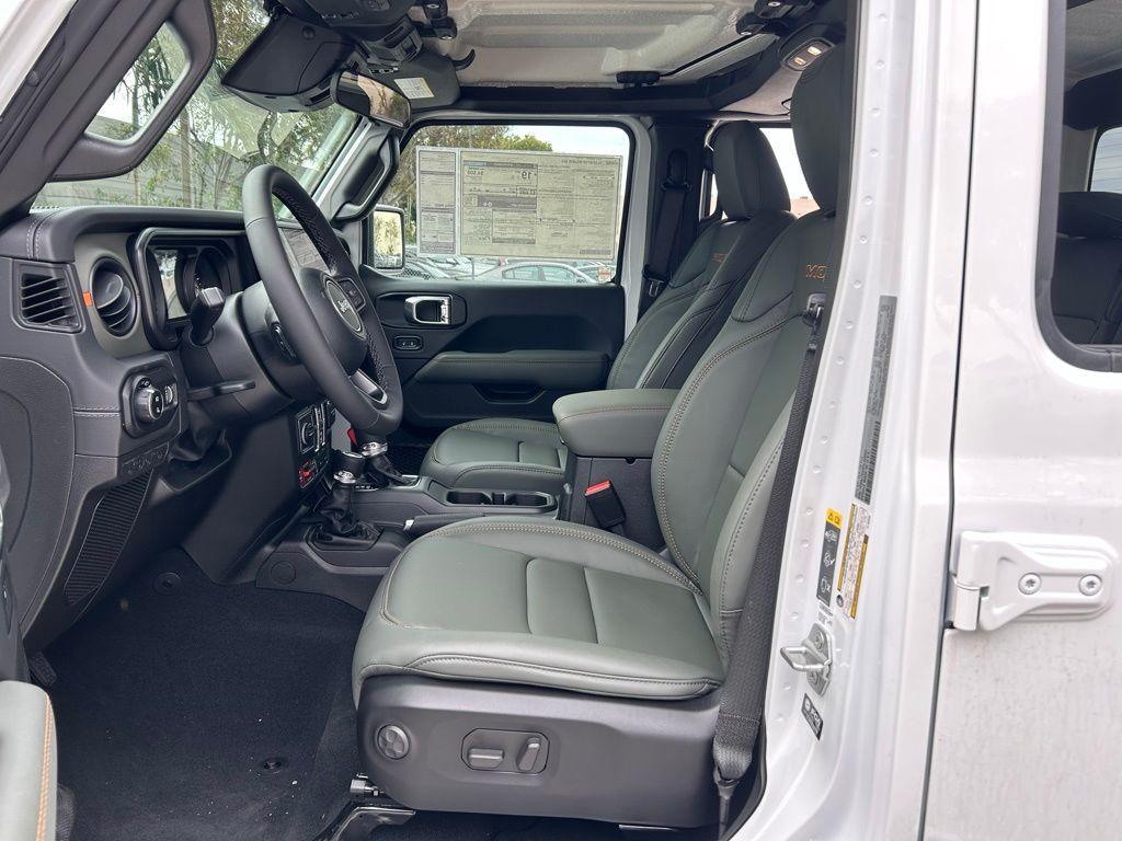 new 2026 Jeep Gladiator car, priced at $54,073