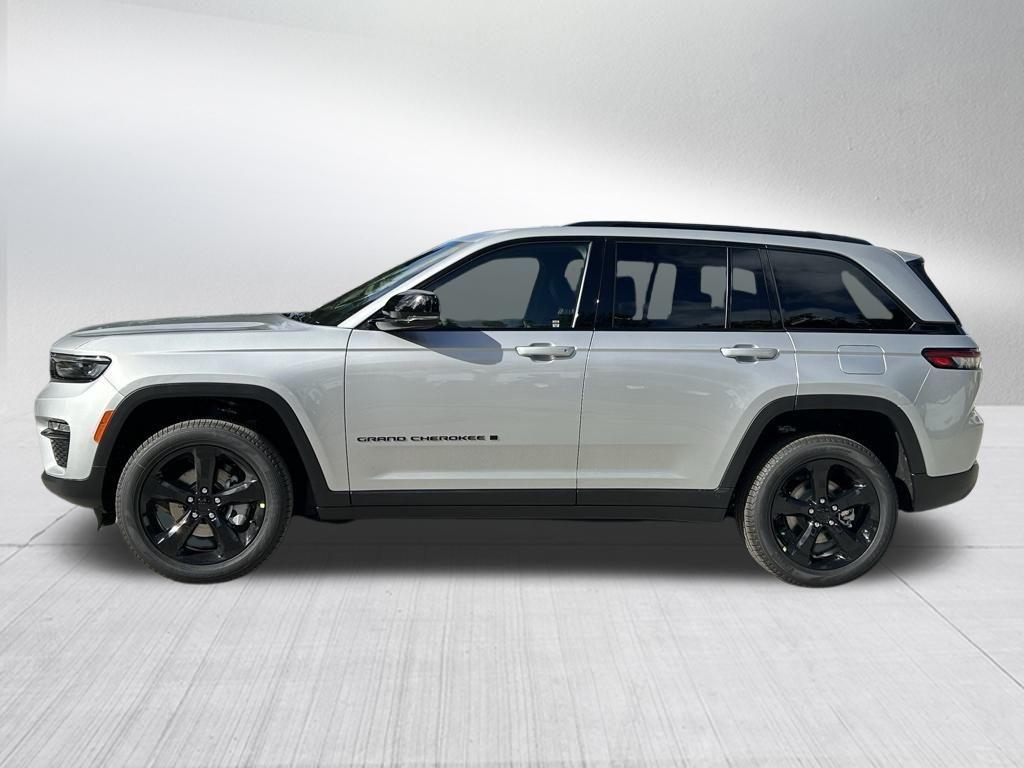 new 2025 Jeep Grand Cherokee car, priced at $40,948