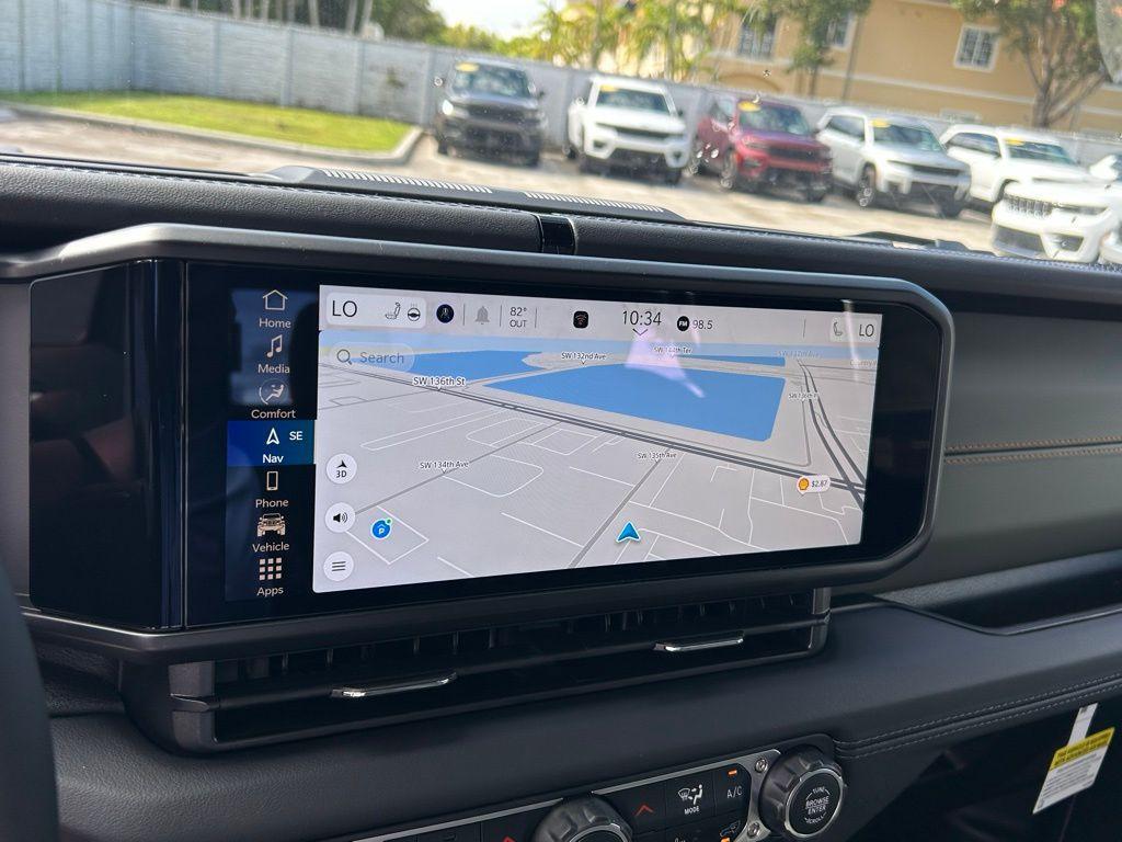 new 2025 Jeep Gladiator car, priced at $52,474