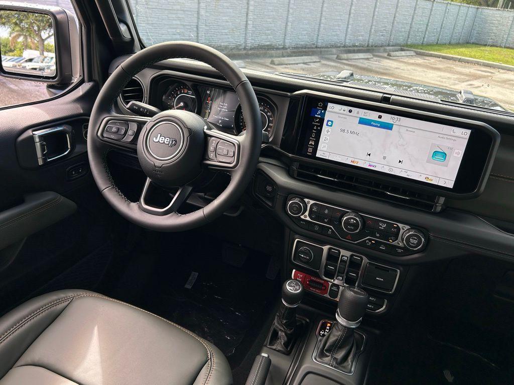 new 2025 Jeep Gladiator car, priced at $52,474