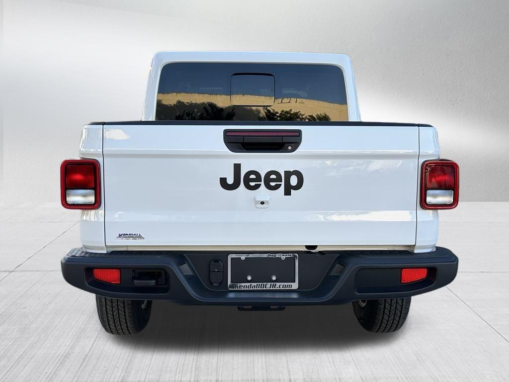 new 2026 Jeep Gladiator car, priced at $44,867