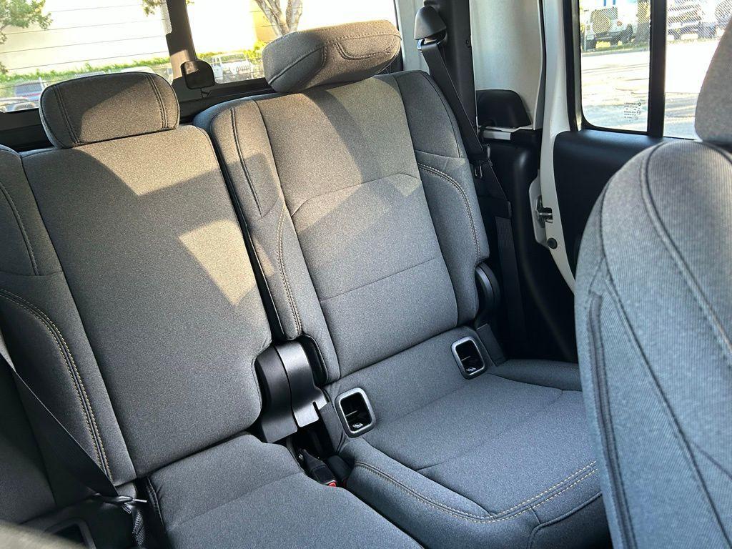 new 2026 Jeep Gladiator car, priced at $44,867