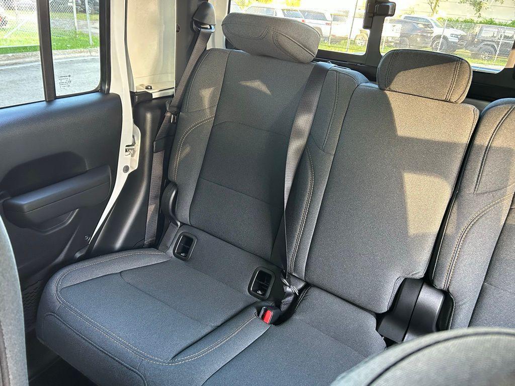 new 2026 Jeep Gladiator car, priced at $44,867