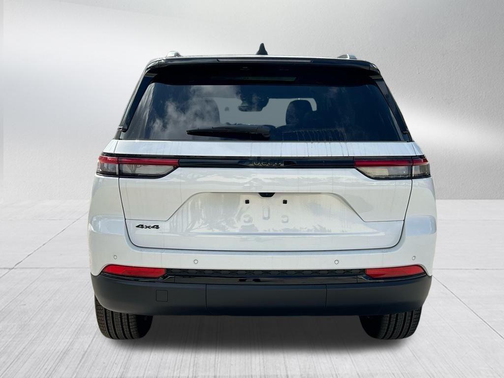 new 2025 Jeep Grand Cherokee car, priced at $42,026