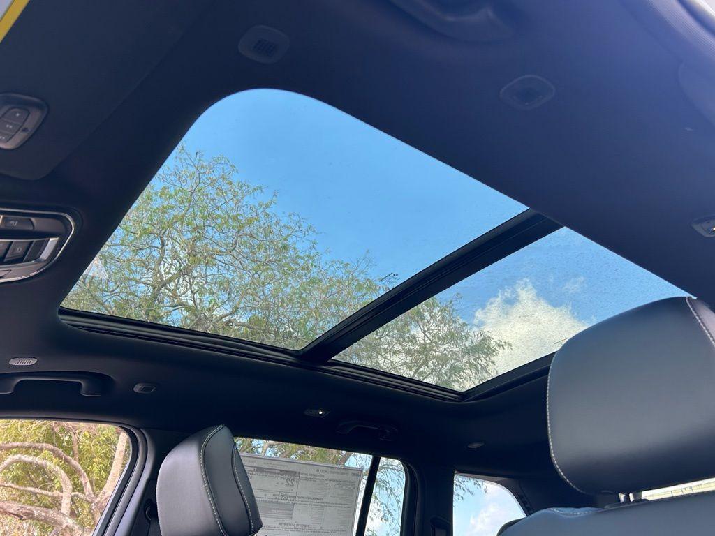 new 2025 Jeep Grand Cherokee car, priced at $42,026