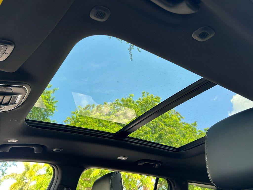 new 2025 Jeep Grand Cherokee L car, priced at $54,263