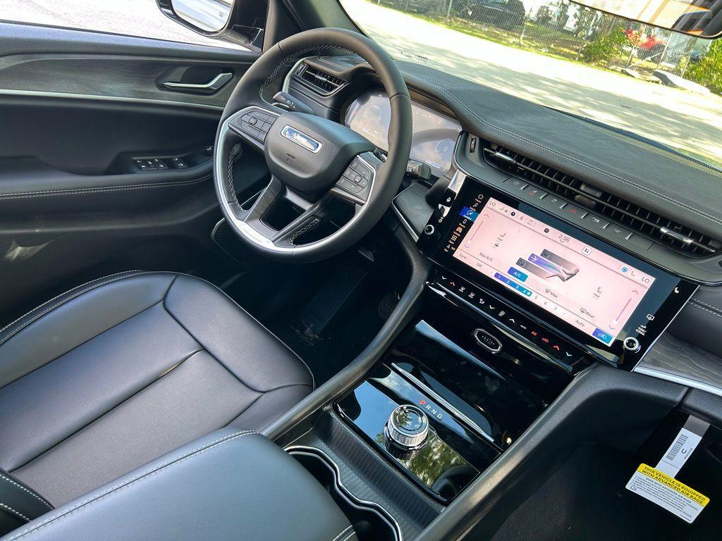 new 2026 Jeep Grand Cherokee car, priced at $46,365