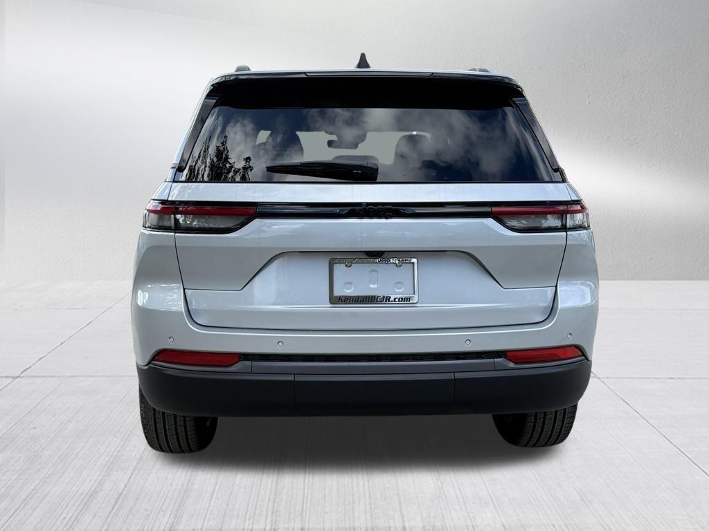 new 2026 Jeep Grand Cherokee car, priced at $46,365