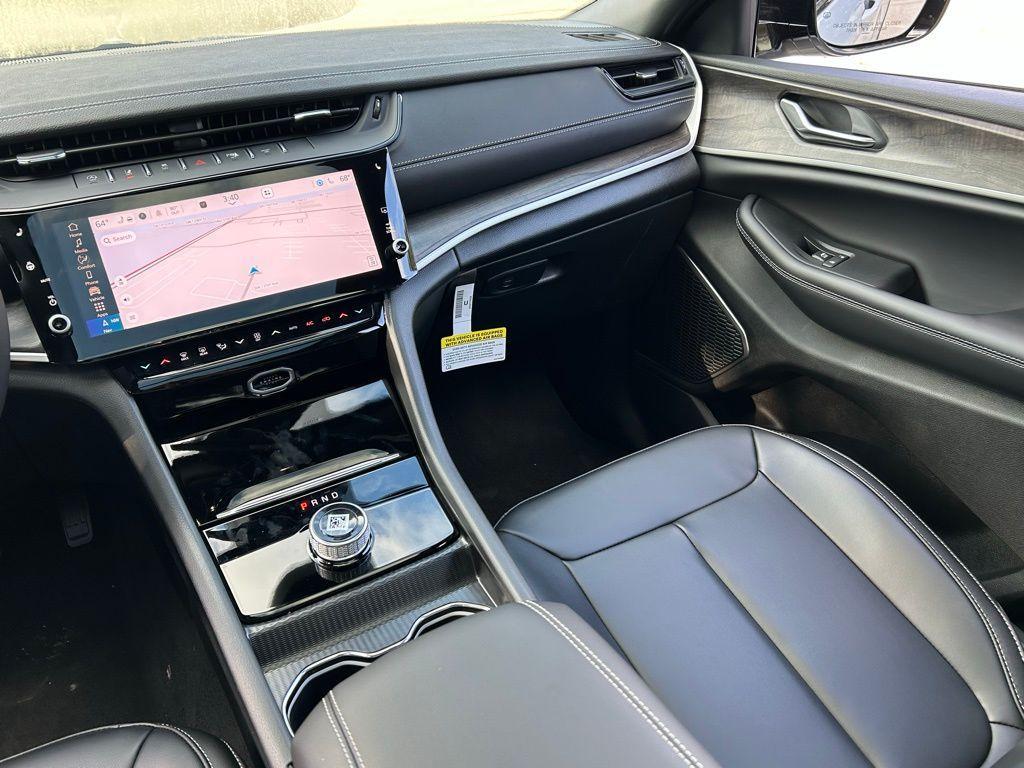 new 2026 Jeep Grand Cherokee car, priced at $46,365