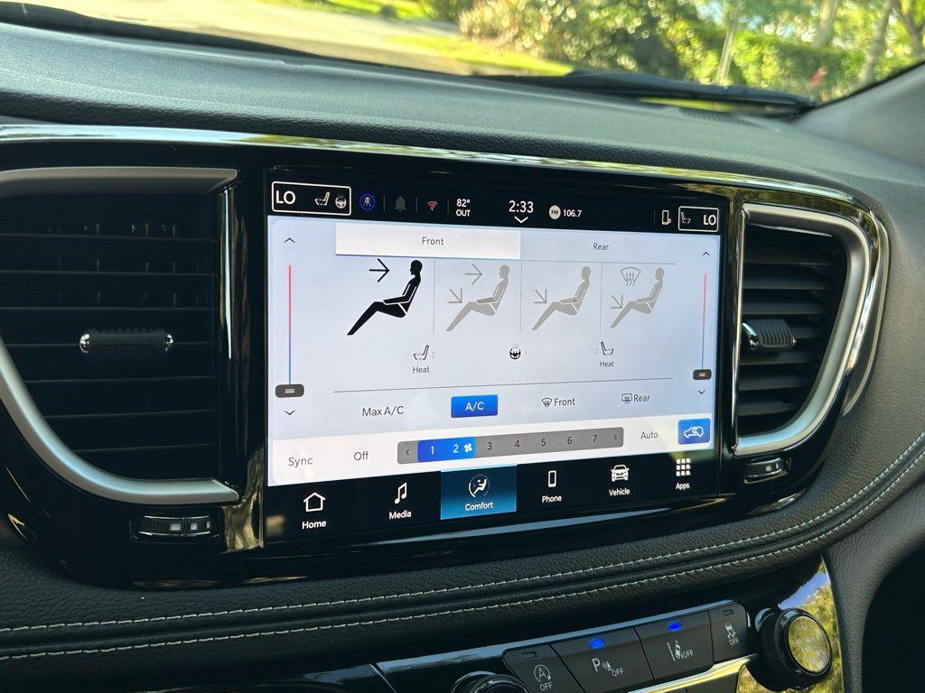 new 2026 Chrysler Pacifica car, priced at $42,433