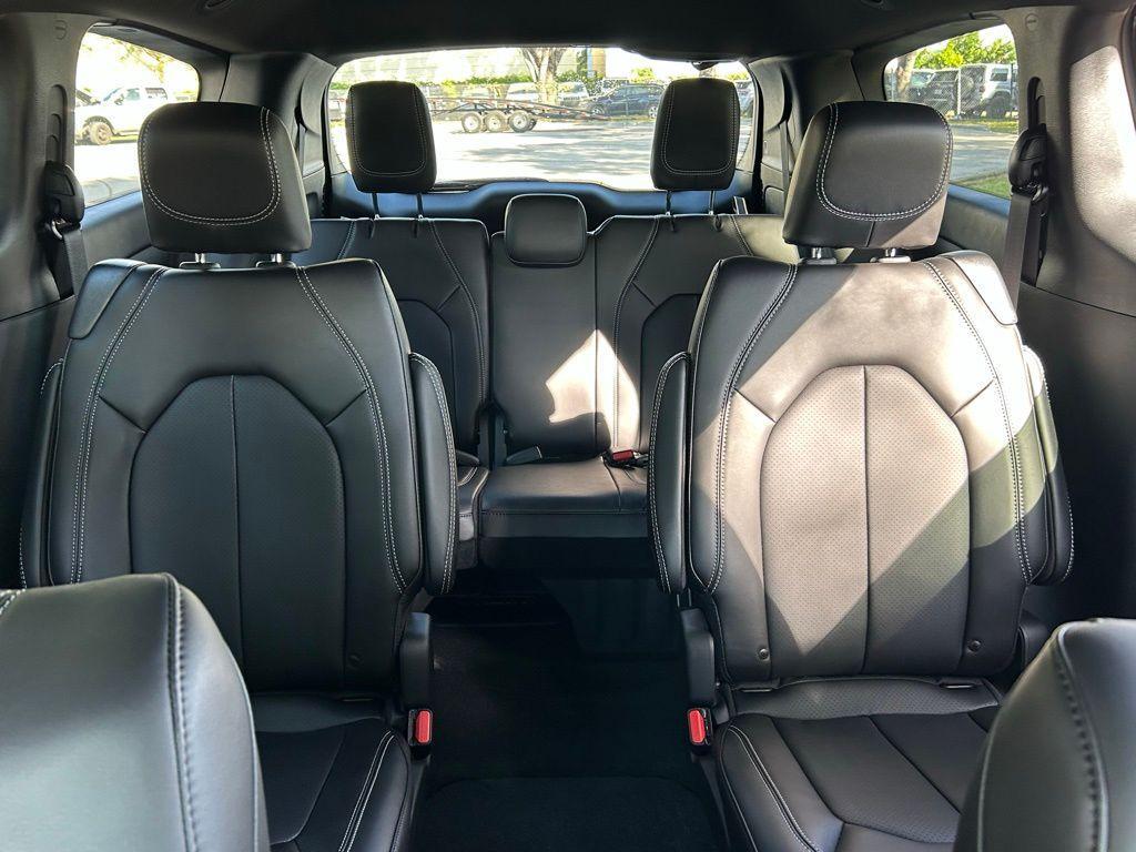 new 2026 Chrysler Pacifica car, priced at $42,433