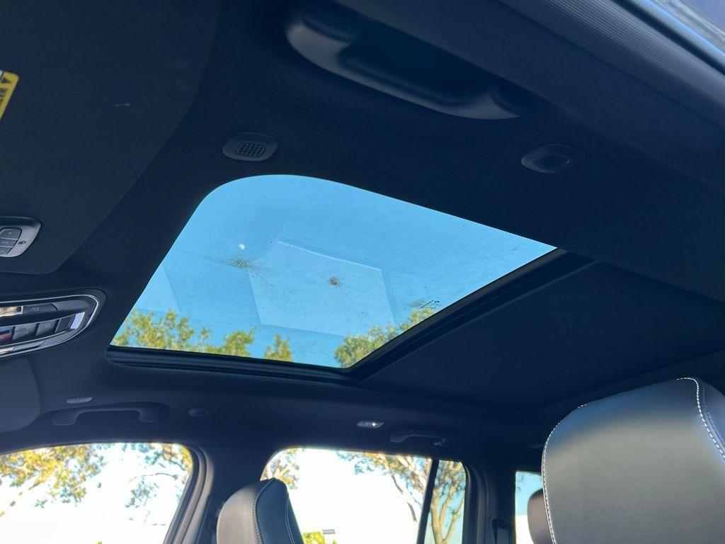 new 2025 Jeep Grand Cherokee car, priced at $44,562