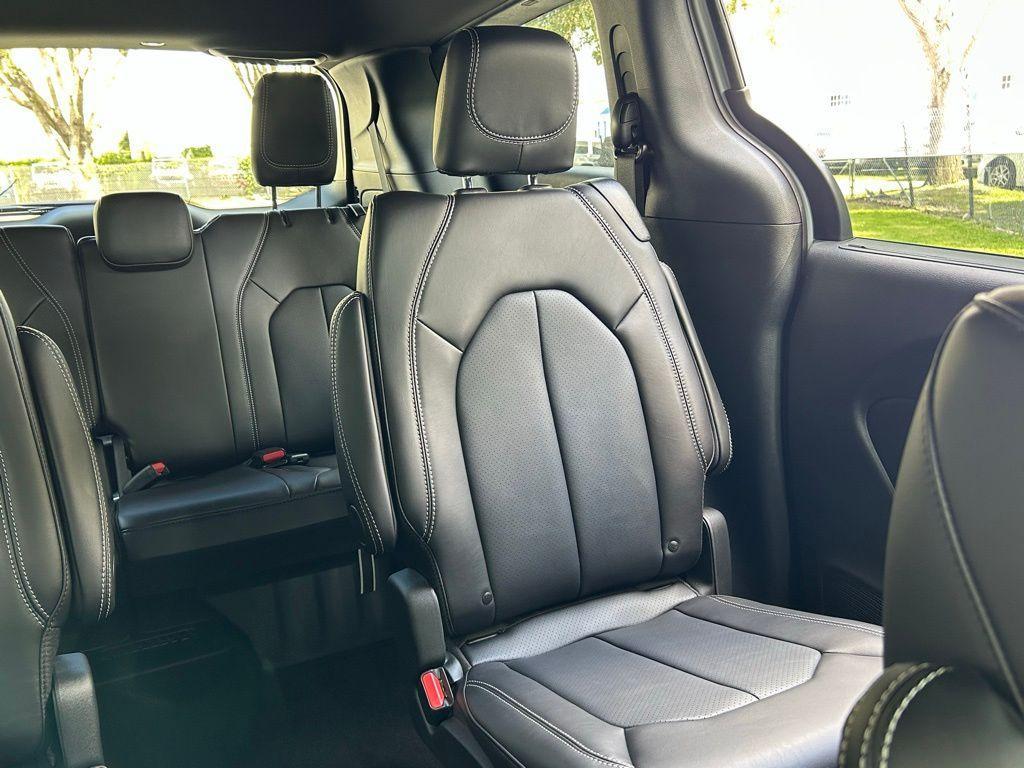 new 2026 Chrysler Pacifica car, priced at $40,945