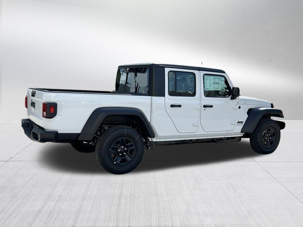 new 2026 Jeep Gladiator car, priced at $40,176