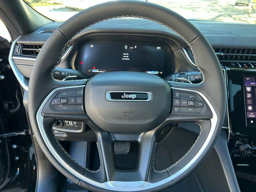 new 2025 Jeep Grand Cherokee L car, priced at $35,880